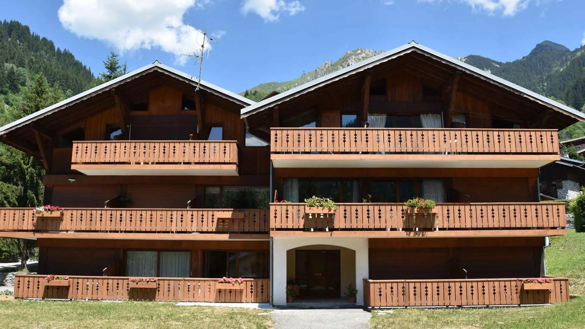 Studio Mezzanine, Terrasse Sud, Proche Commerces Et Telecabine A Champagny-En-Vanoise - Fr-1-464-17 Ла-Плань